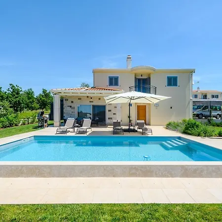 Rosmarino Villa *